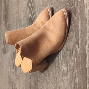 Block heel mule